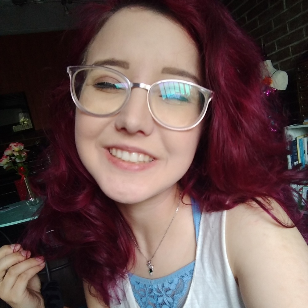 Meet your Posher, Hannah